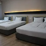 Unikarya Lodge