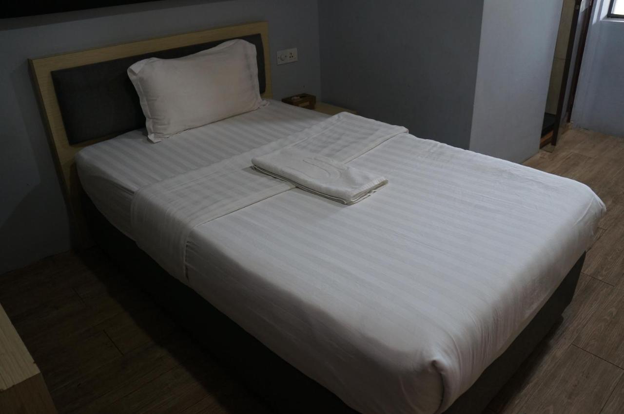 Hotel Unikarya